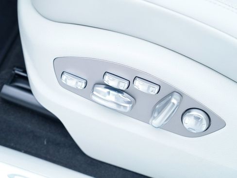 New 2026 Porsche Macan S image 16