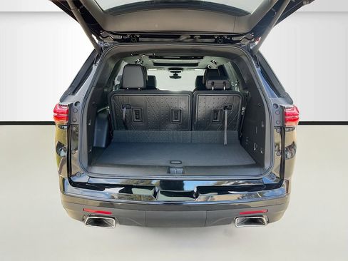 Used 2023 Chevrolet Traverse Premier w/ Redline Edition FWD image 29