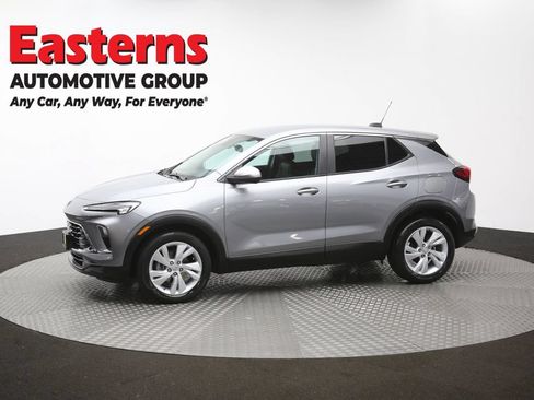 Used 2024 Buick Encore GX Preferred FWD image 57