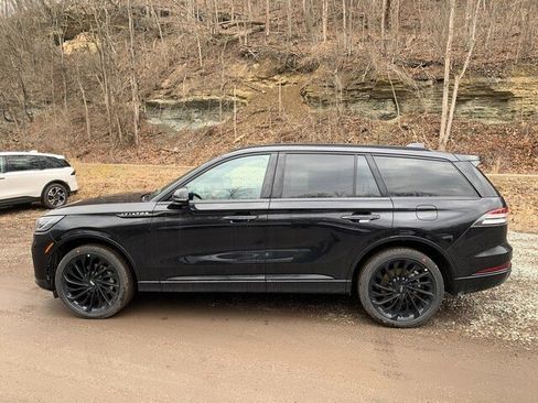 New 2026 Lincoln Aviator Reserve image 2