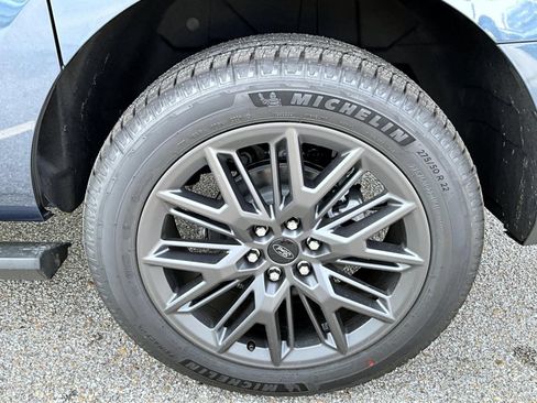 New 2027 Ford Expedition Max Platinum w/ Stealth Appearance Package AWD/4WD image 28