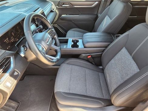 Used 2025 GMC Acadia Elevation image 14