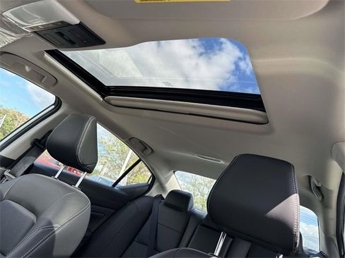 New 2025 Nissan Altima 2.5 SL image 17