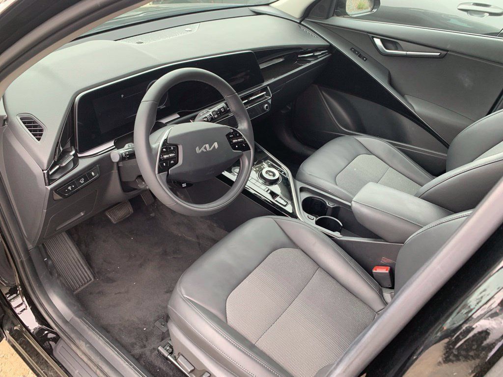 Certified 2023 Kia Niro Wind FWD image 10