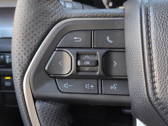 Certified 2025 Toyota Tacoma TRD Off-Road AWD/4WD image 23
