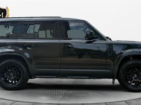Used 2023 Land Rover Defender 110 S AWD/4WD image 6