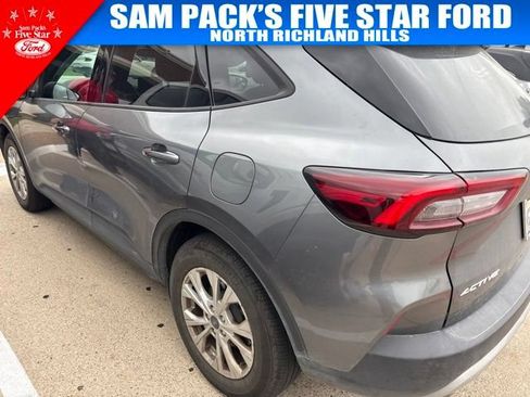 Used 2025 Ford Escape Active FWD image 4