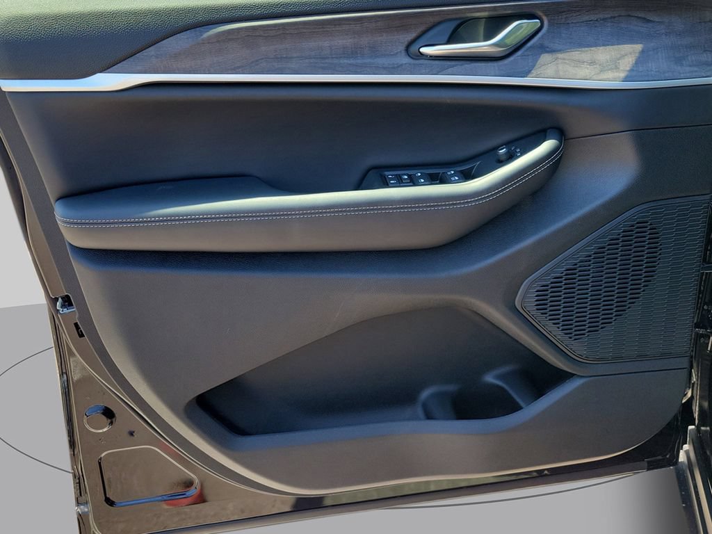 New 2026 Jeep Grand Cherokee L 2WD image 27