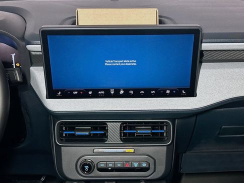 New 2026 Ford Maverick XLT w/ XLT Luxury Package FWD image 8