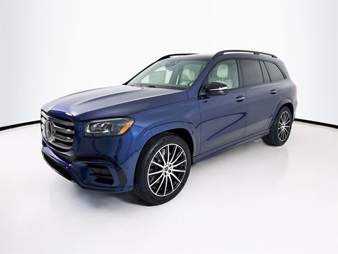 New 2026 Mercedes-Benz GLS 450 4MATIC image 3