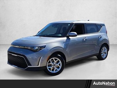 Used 2023 Kia Soul LX w/ LX Technology Package