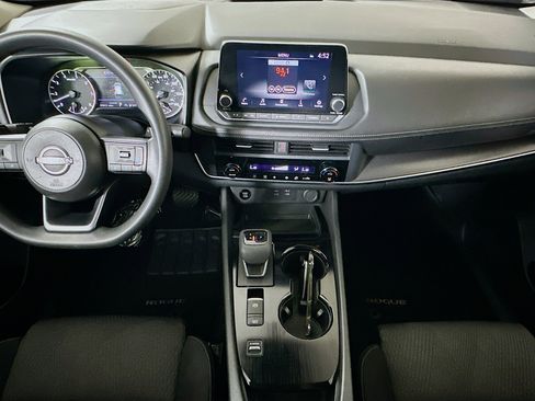 Used 2024 Nissan Rogue SV FWD image 27