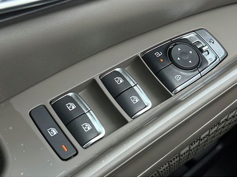 New 2026 Kia Carnival SX FWD image 19