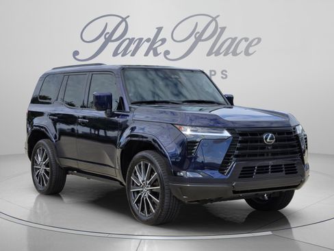 Used 2025 Lexus GX 550 w/ Cold Area Package AWD/4WD image 7