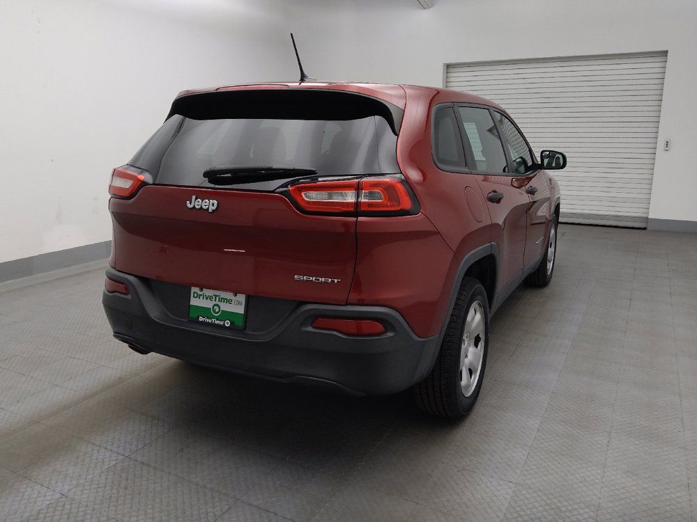 Used 2017 Jeep Cherokee Sport FWD image 7