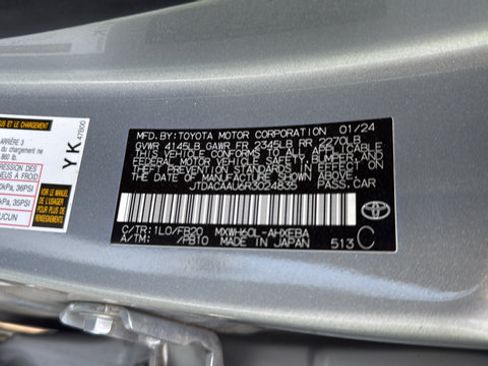 Used 2024 Toyota Prius LE FWD image 26