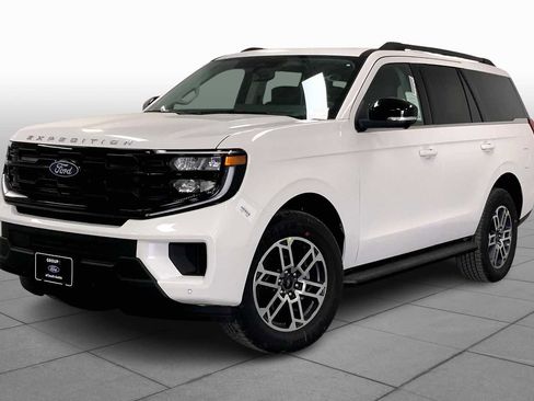 New 2025 Ford Expedition Active image 22