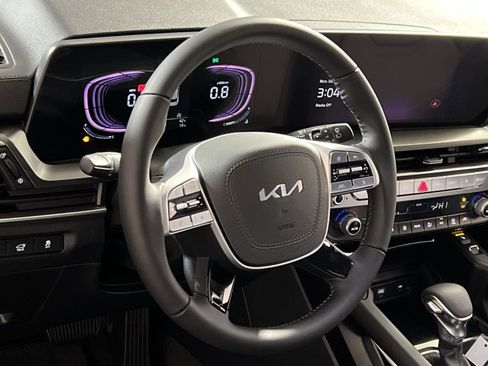 New 2025 Kia Telluride S image 14