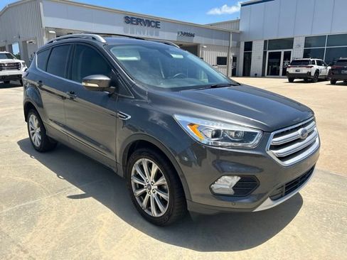 Used 2018 Ford Escape Titanium AWD/4WD image 2