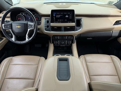 Used 2021 Chevrolet Tahoe Premier w/ Premium Package image 10