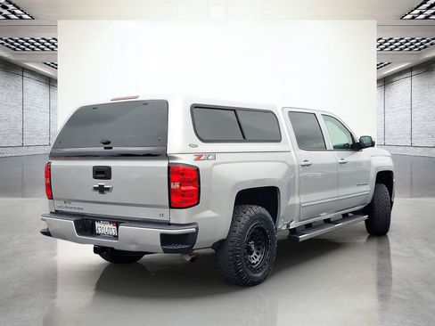 Used 2018 Chevrolet Silverado 1500 LT w/ All Star Edition AWD/4WD image 8