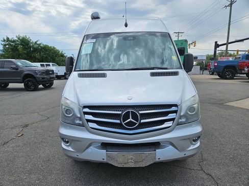 Used 2014 Mercedes-Benz Sprinter 3500 image 3