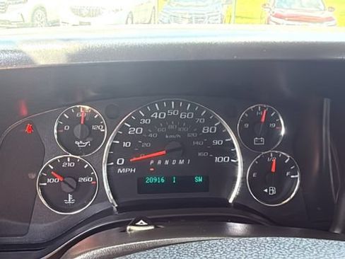Used 2025 Chevrolet Express 3500 LT w/ LT Preferred Equipment Group RWD image 14