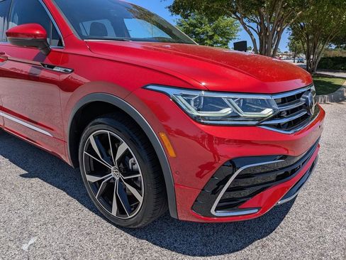 Used 2024 Volkswagen Tiguan SEL R-Line AWD/4WD image 10