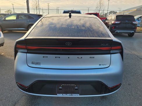 Used 2024 Toyota Prius XLE image 4