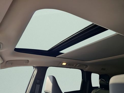 Used 2023 INFINITI QX60 Sensory w/ Cargo Package image 27