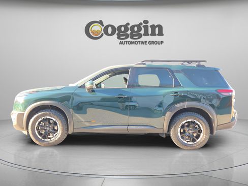 Used 2025 Nissan Pathfinder Rock Creek image 2