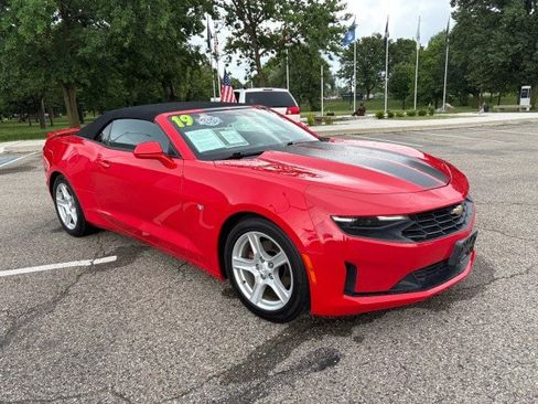 Used 2019 Chevrolet Camaro LT image 27