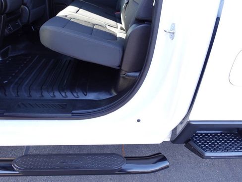 Used 2022 Chevrolet Silverado 2500 W/T image 22