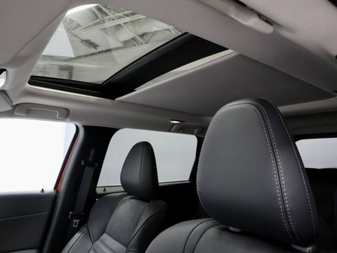 New 2026 Mitsubishi Outlander SE image 31