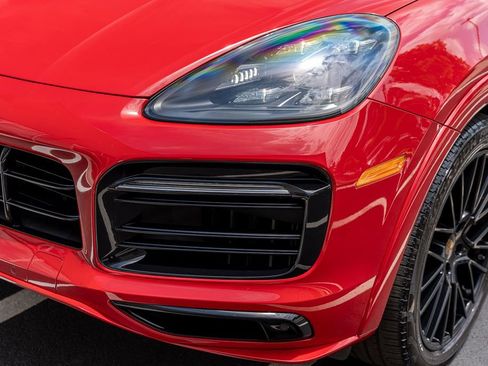 Used 2021 Porsche Cayenne GTS AWD/4WD image 27