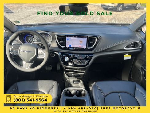 New 2026 Chrysler Pacifica Select image 12