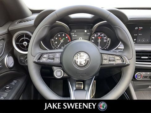 Used 2023 Alfa Romeo Stelvio Ti image 16