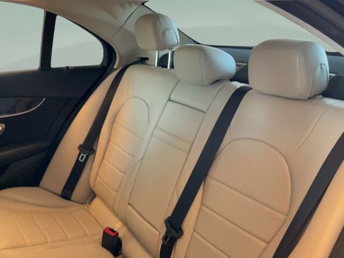 Used 2020 Mercedes-Benz C 300 4MATIC Sedan image 33