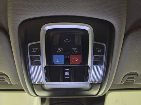 Used 2024 RAM 2500 Laramie w/ Safety Group AWD/4WD image 14