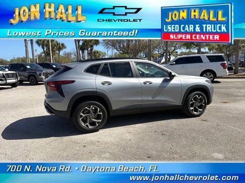 Used 2026 Chevrolet Trax LT w/ Driver Confidence Package image 15