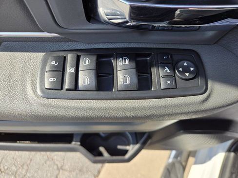 Used 2018 RAM 1500 Big Horn image 16