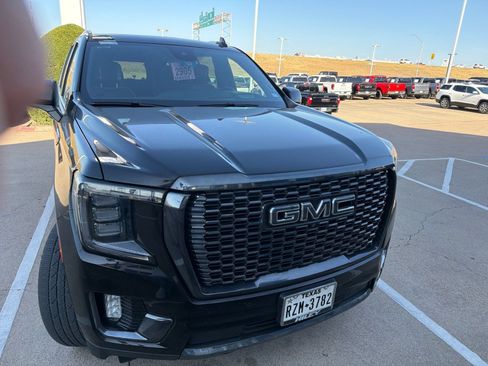 Used 2023 GMC Yukon XL Denali Ultimate AWD/4WD image 7
