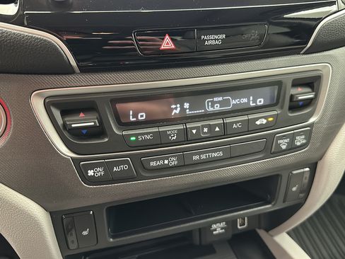 Used 2023 Honda Ridgeline RTL-E image 22