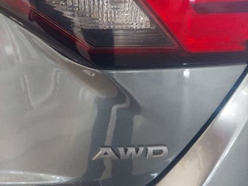 Used 2023 Nissan Altima 2.5 SV w/ SV Premium Package AWD/4WD image 3