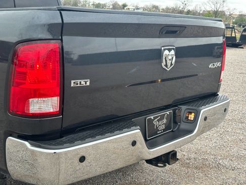 Used 2017 RAM 2500 SLT w/ Off Road Package image 5