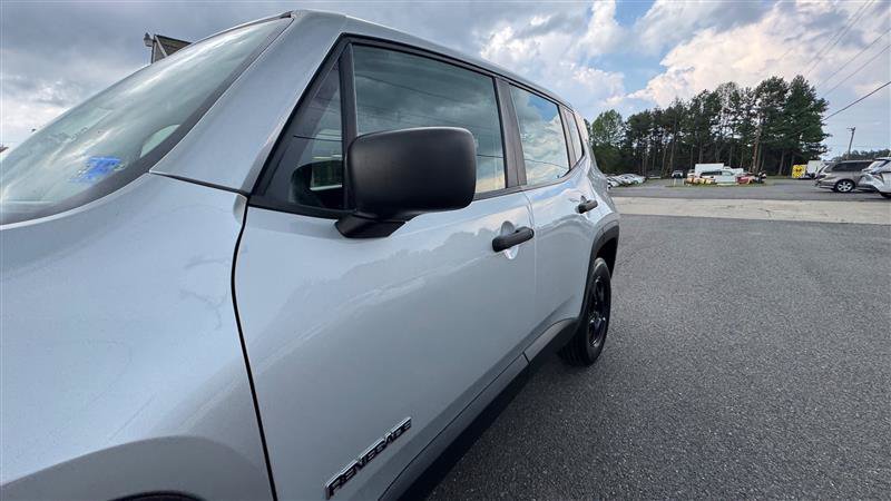 Used 2021 Jeep Renegade Sport AWD/4WD image 13