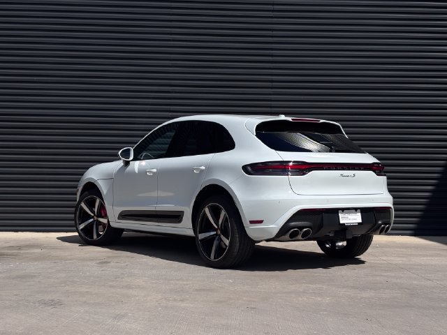 Certified 2025 Porsche Macan S AWD/4WD image 3