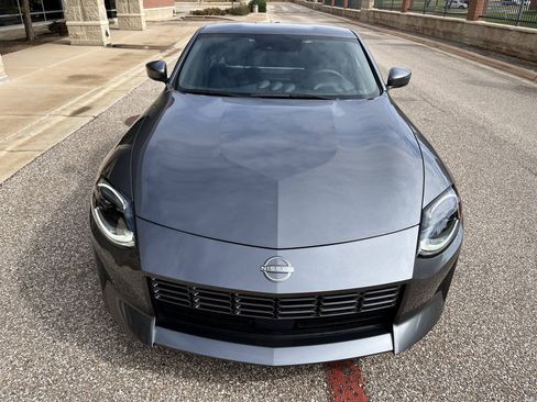 Used 2024 Nissan Z Sport w/ Floor Mat Package RWD image 9