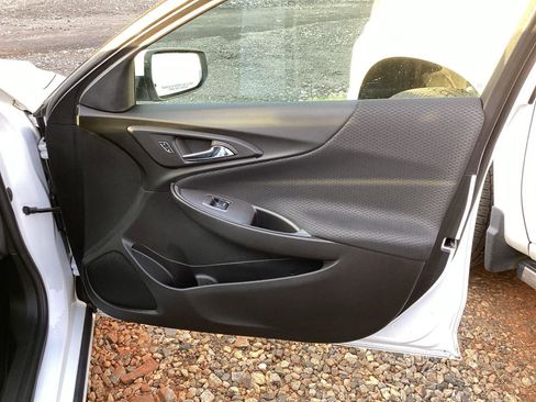 Used 2022 Chevrolet Malibu RS w/ LPO, Convenience Package 1 image 7