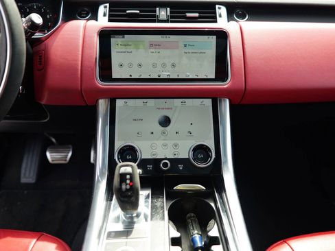 Used 2019 Land Rover Range Rover Sport HST image 25